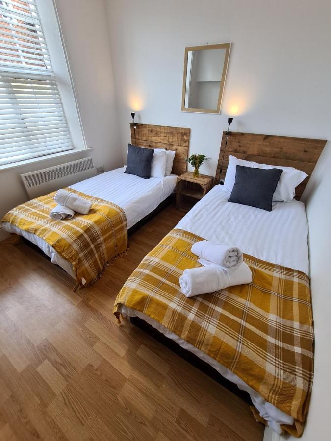Coopers, Ground Floor Apartment With 2 Bedrooms And 2 Bathrooms Within A Georgian Listed Building Burton-upon-Trent Zewnętrze zdjęcie